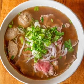 P2. Phở Bò Viên (Beef Meatball Pho)